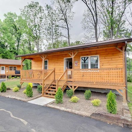 Newly Built Smoky Mountain Cabin Near Bryson City! Exterior photo
