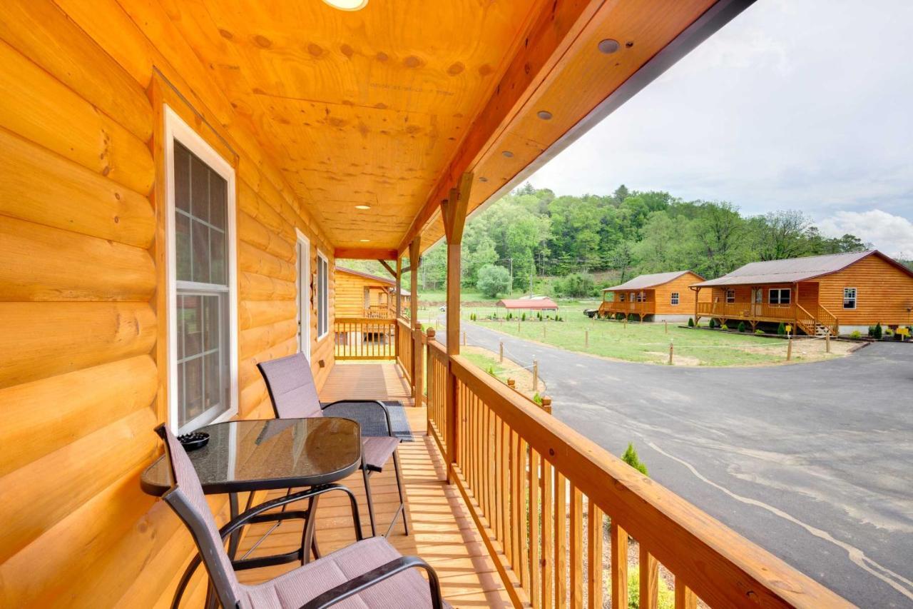 Newly Built Smoky Mountain Cabin Near Bryson City! Exterior photo